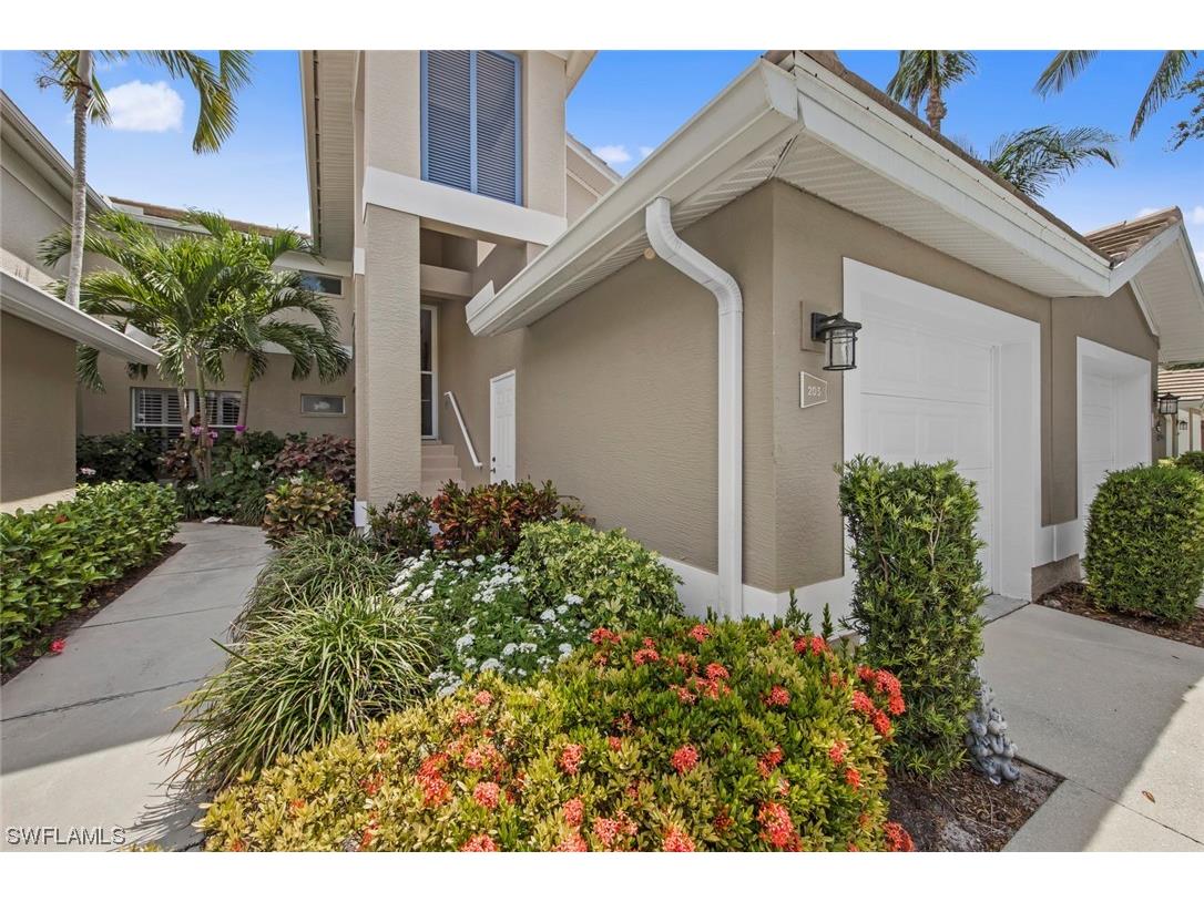 800 Carrick Bend Circle #203 Naples FL 34110 223024650 image1