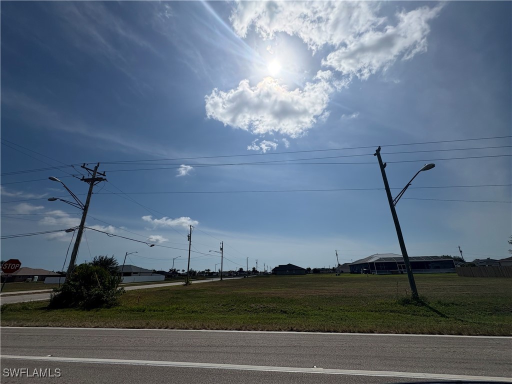 800 El Dorado Boulevard N Cape Coral FL 33993 225051291 image1