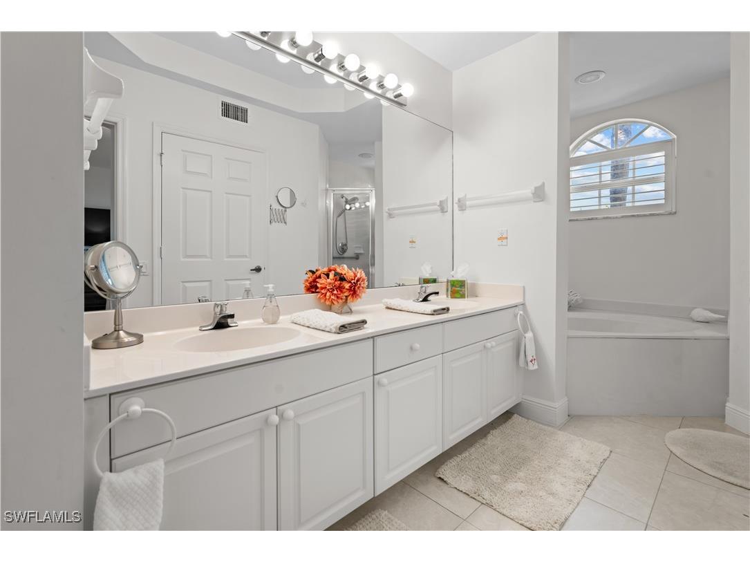 800 L Ambiance Circle #106 Naples FL 34108 225075191 image11