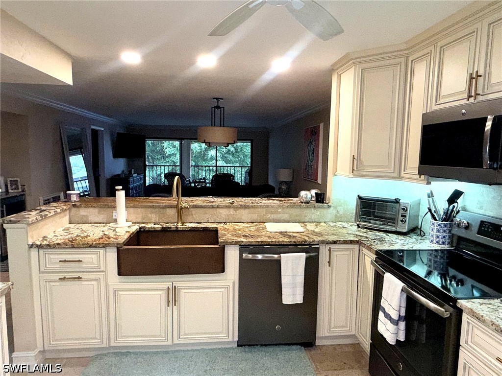 800 Misty Pines Circle #202 Naples FL 34105 226015236 image10