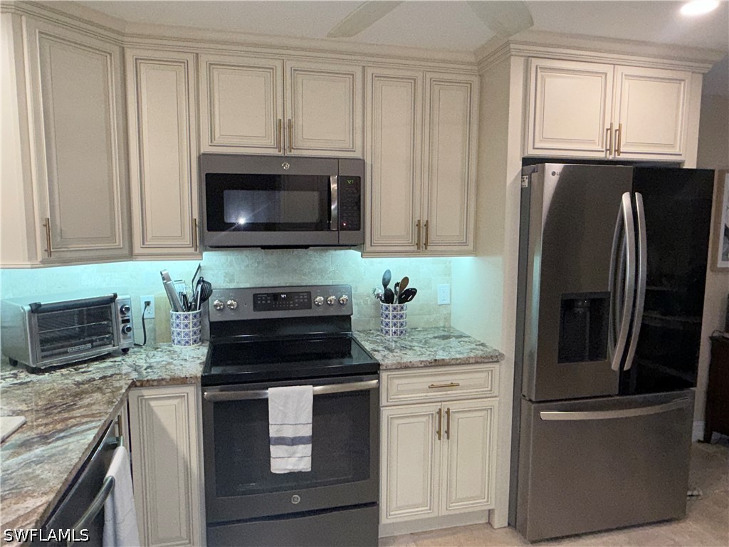 800 Misty Pines Circle #202 Naples FL 34105 226015236 image9