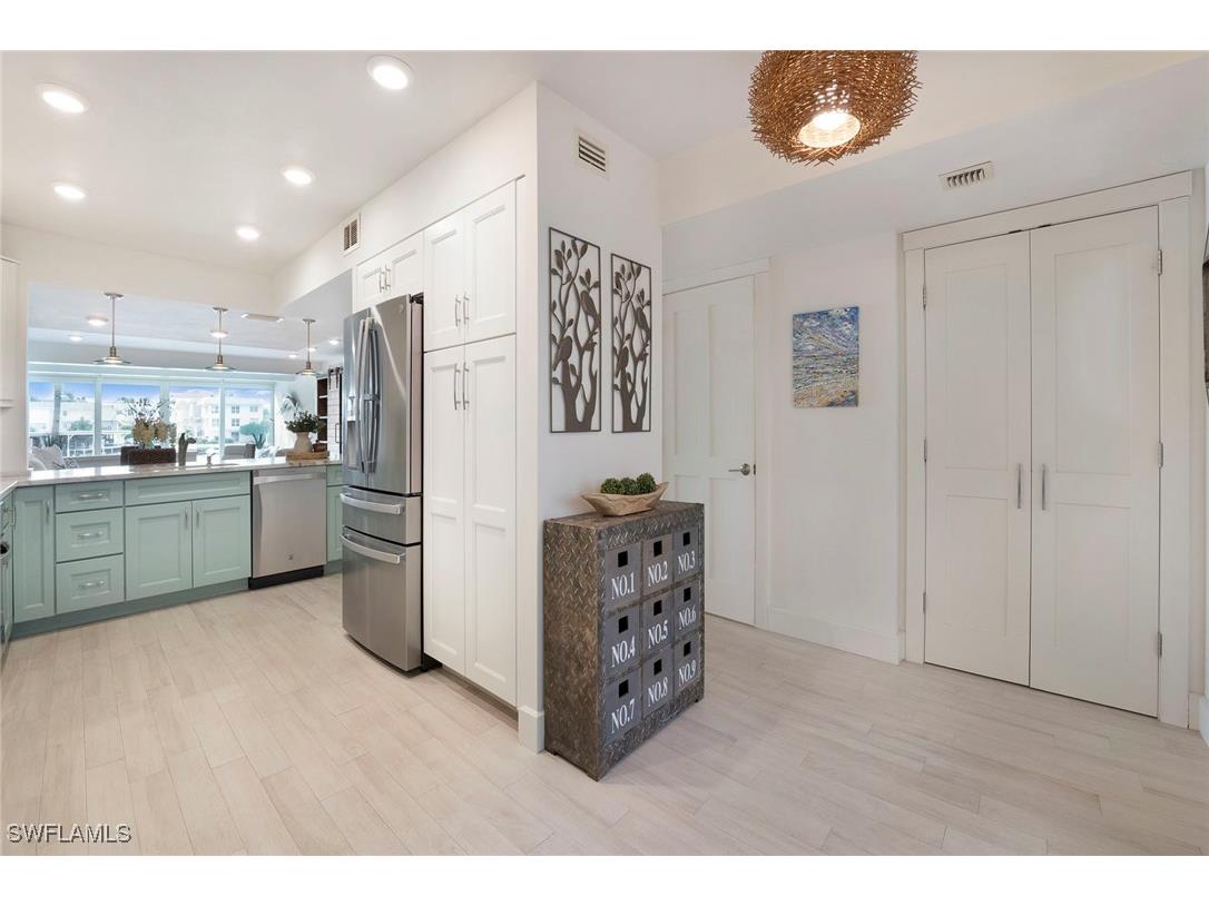 800 River Point Drive #209 Naples FL 34102 225079098 image6