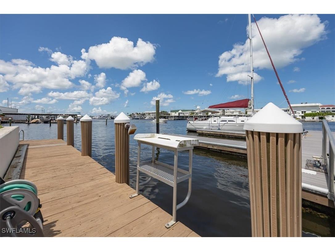 800 River Point Drive #212 Naples FL 34102 225058463 image25