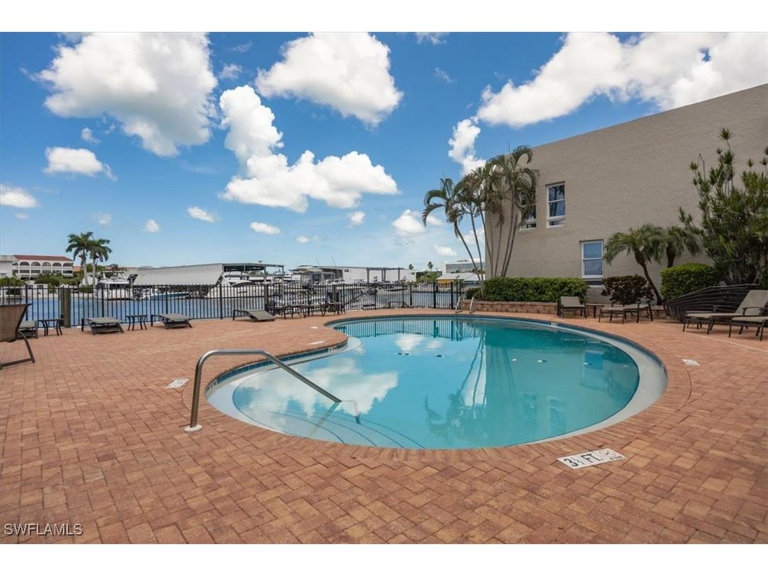 800 River Point Drive #212 Naples FL 34102 225058463 image29