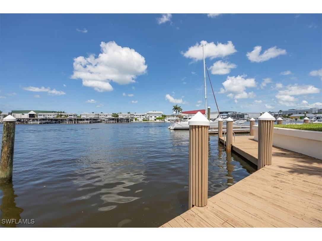 800 River Point Drive #212 Naples FL 34102 225058466 image25