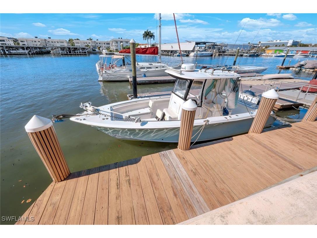 800 River Point Drive #212 Naples FL 34102 225084772 image1