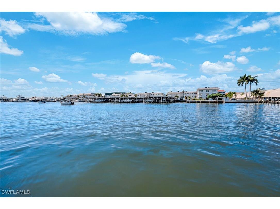 800 River Point Drive #212 Naples FL 34102 225084772 image33