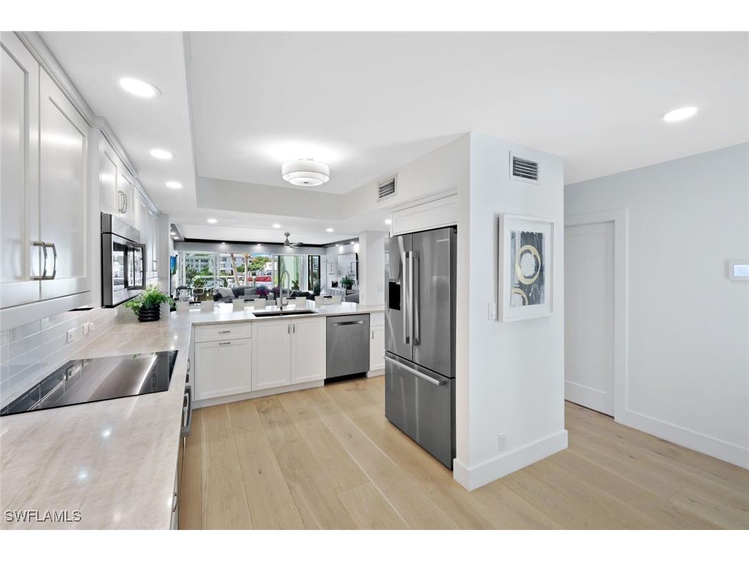 800 River Point Drive #212 Naples FL 34102 225084772 image7