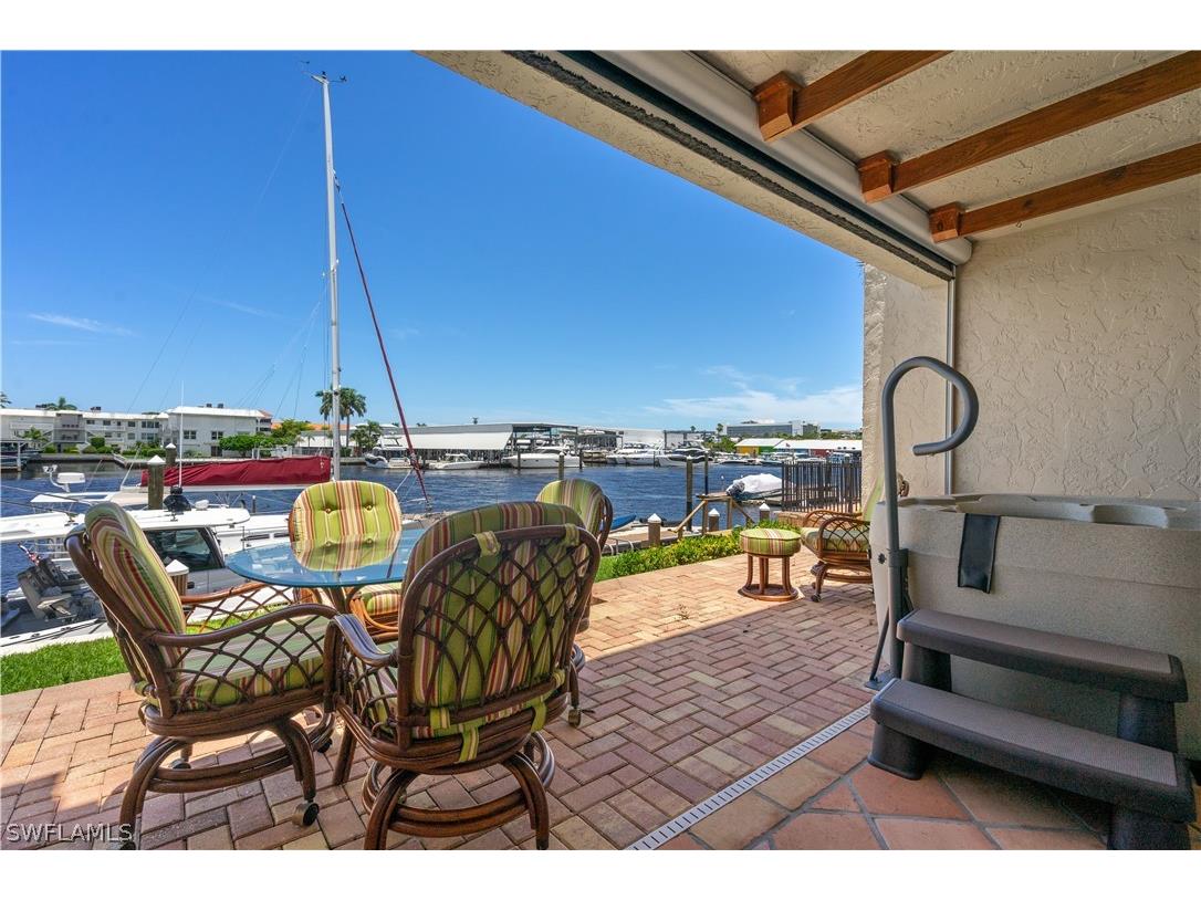 800 River Point Drive #213 Naples FL 34102 224056185 image1