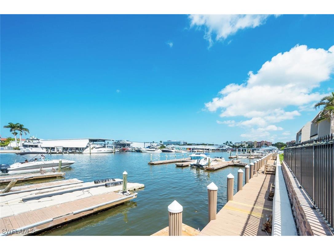 800 River Point Drive #537 Naples FL 34102 224010706 image1