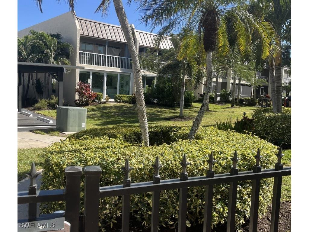 800 River Point Drive #540 Naples FL 34102 225011397 image1