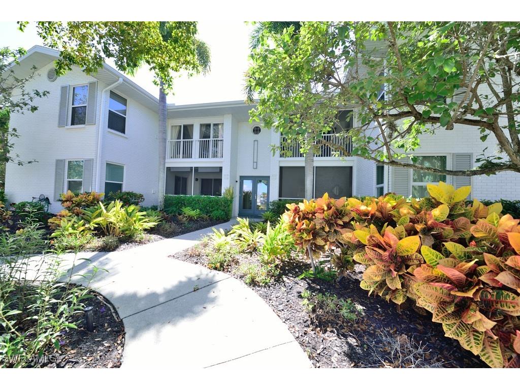 800 S Golf Drive #207 Naples FL 34102 225072963 image1