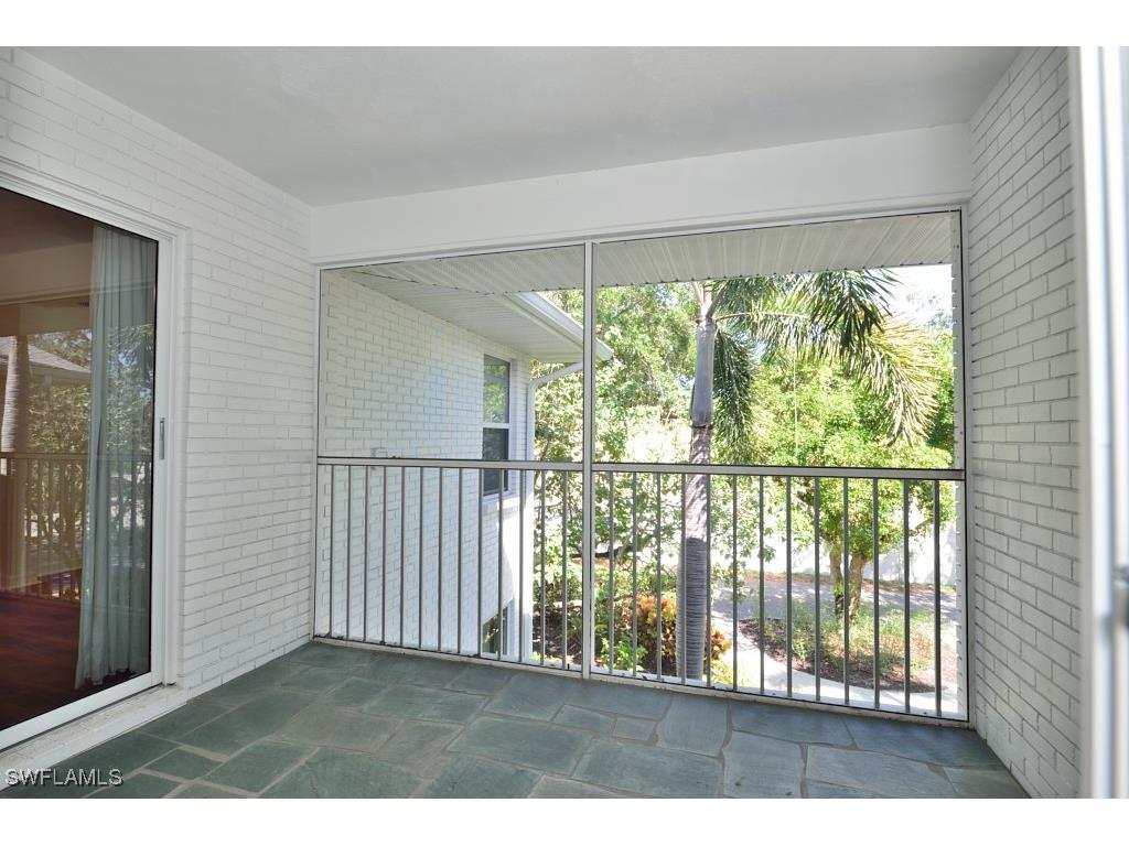 800 S Golf Drive #207 Naples FL 34102 225072963 image3