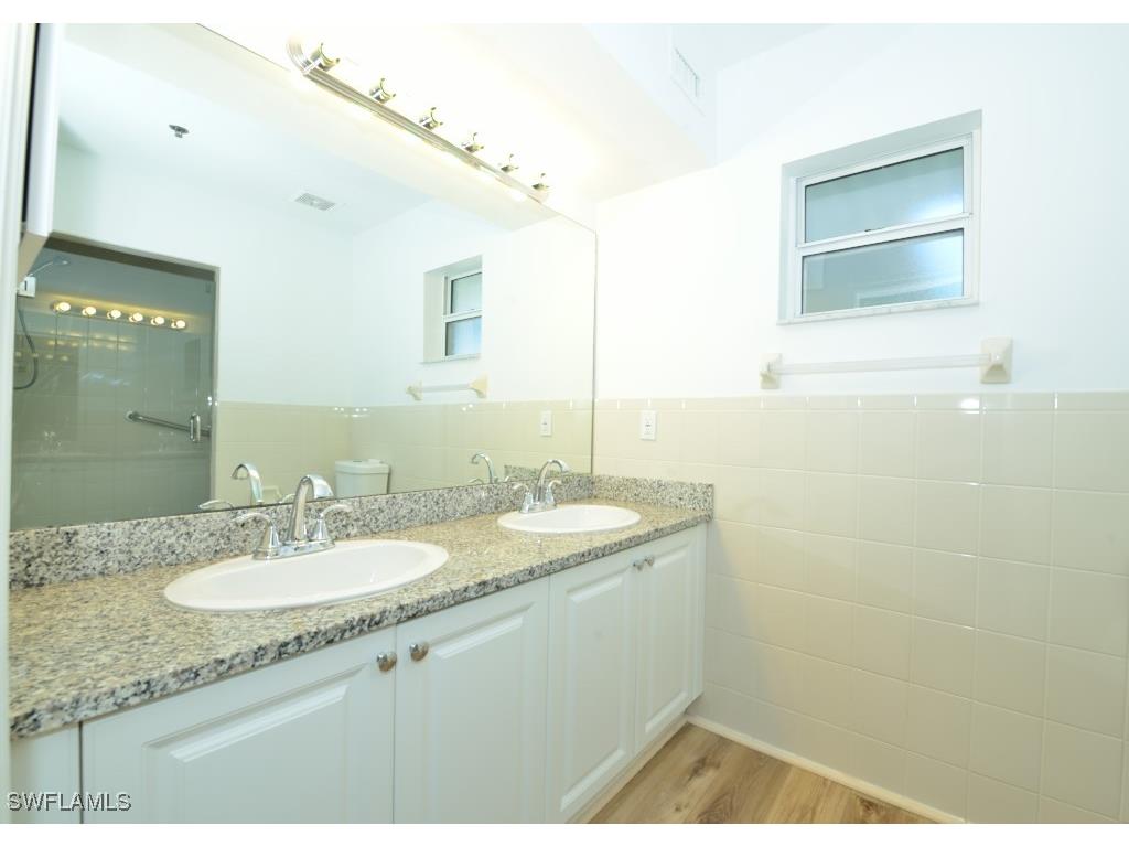 800 S Golf Drive #207 Naples FL 34102 225072963 image7