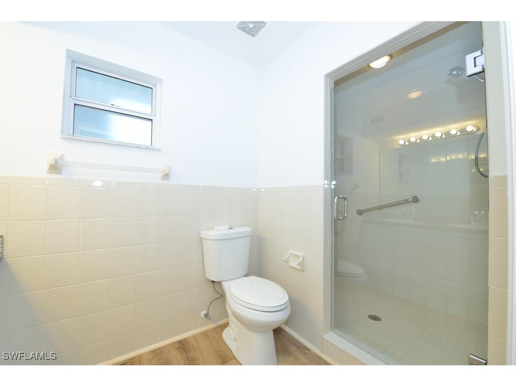 800 S Golf Drive #207 Naples FL 34102 225072963 image8