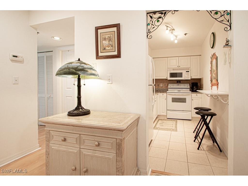 800 S Golf Drive #N205 Naples FL 34102 225081786 image10