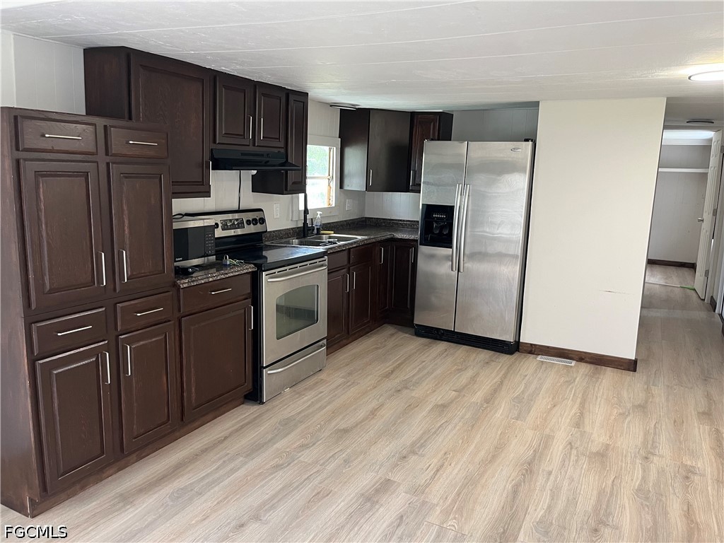 8000 Breeze Drive North Fort Myers FL 33917 2026016634 image3