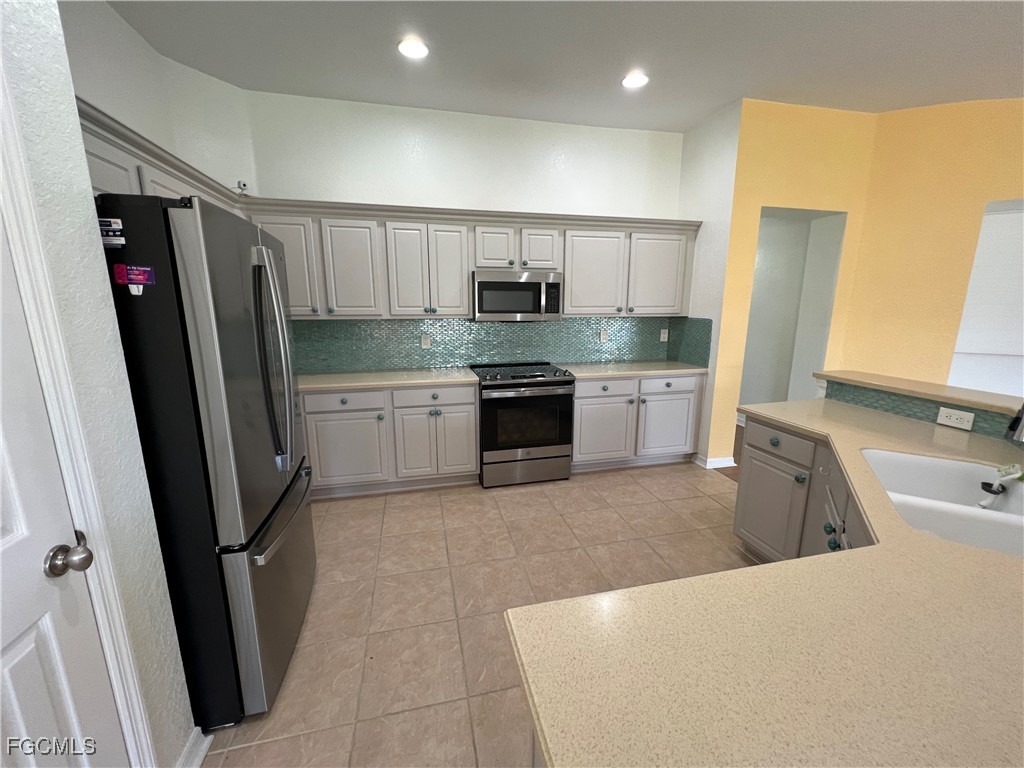 8000 Fountain Mist Boulevard Lehigh Acres FL 33972 2025016531 image10