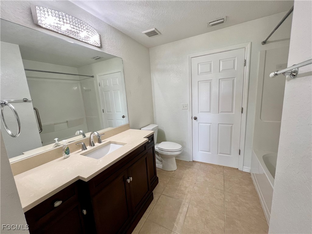 8000 Fountain Mist Boulevard Lehigh Acres FL 33972 2025016531 image24