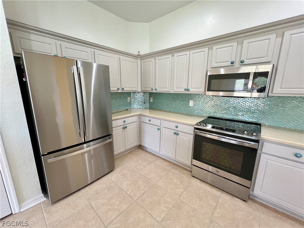 8000 Fountain Mist Boulevard Lehigh Acres FL 33972 2026010571 image8