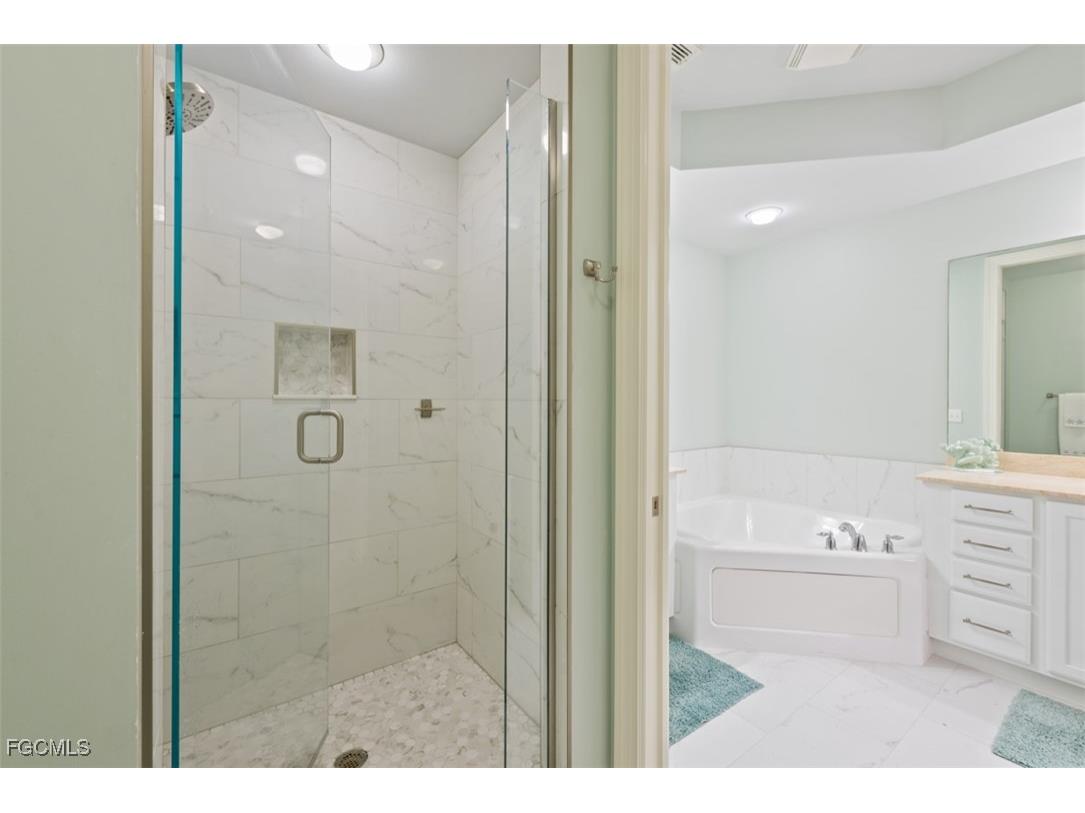 8000 Via Sardinia Way #5101 Estero FL 33928 2025025672 image9