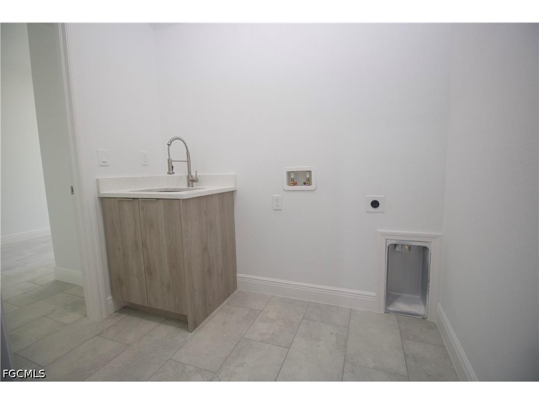 8002 Spice Court Labelle FL 33935 2026016330 image24