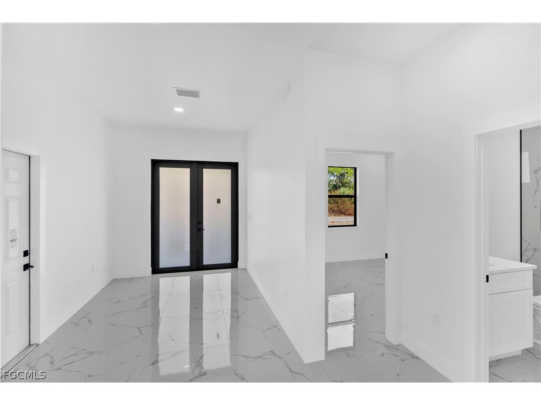 8004 Olive Circle Labelle FL 33935 2025018786 image12