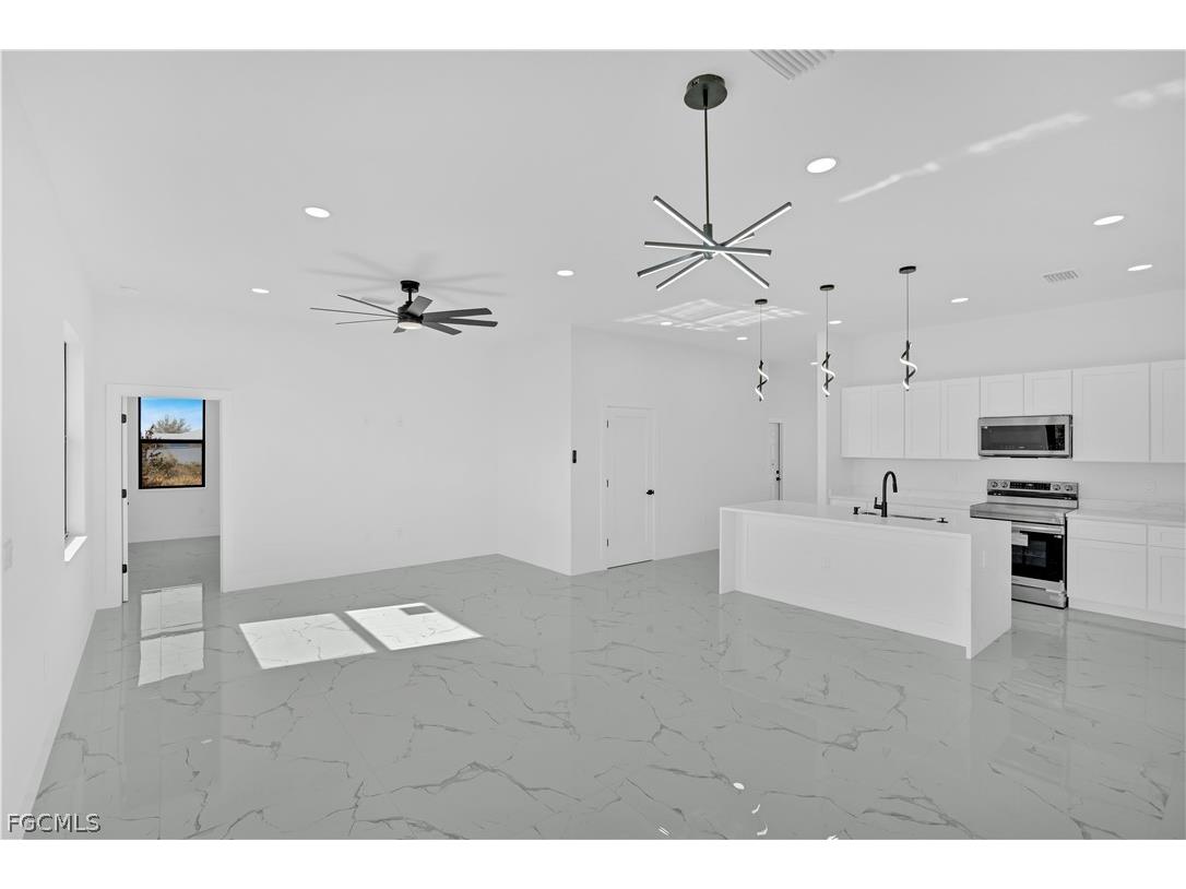 8004 Olive Circle Labelle FL 33935 2025018786 image13