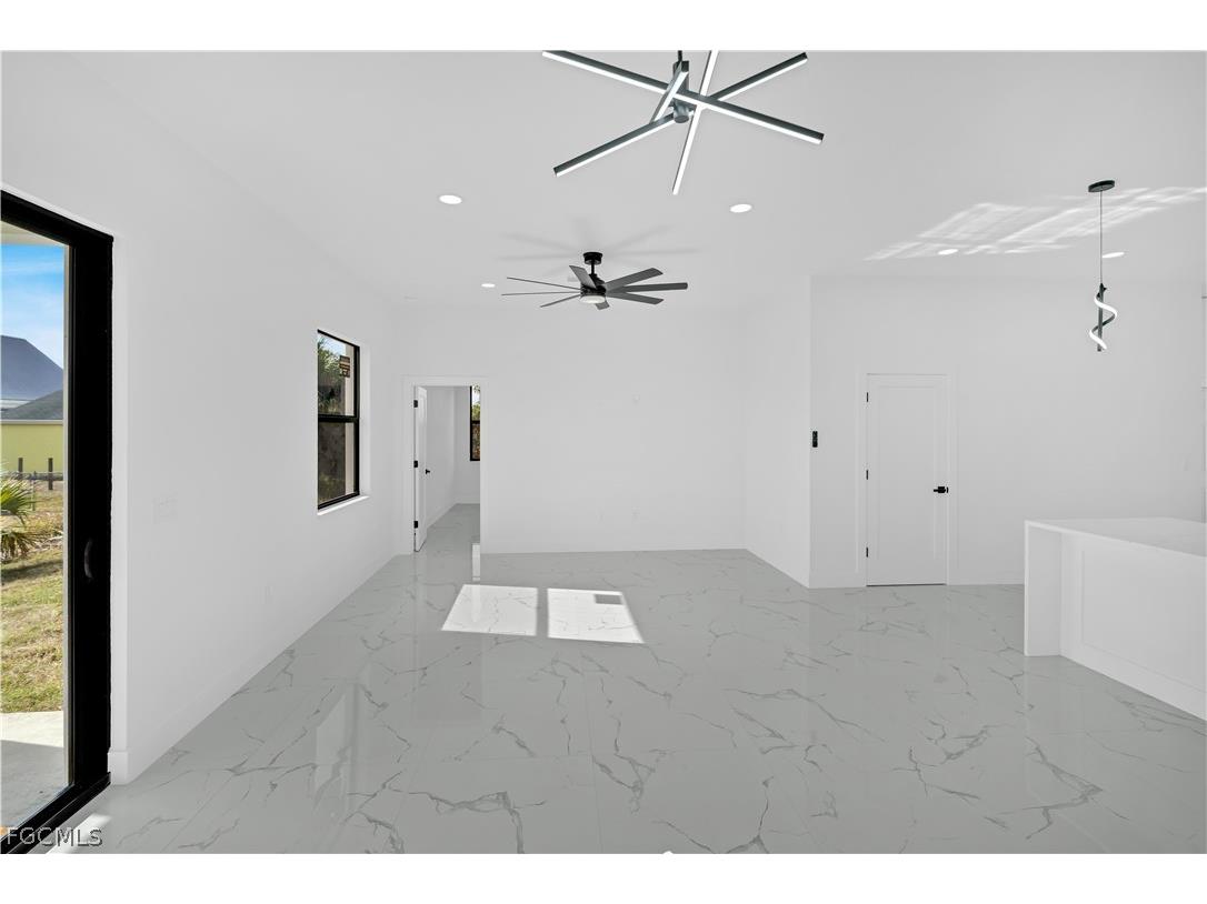 8004 Olive Circle Labelle FL 33935 2025018786 image18