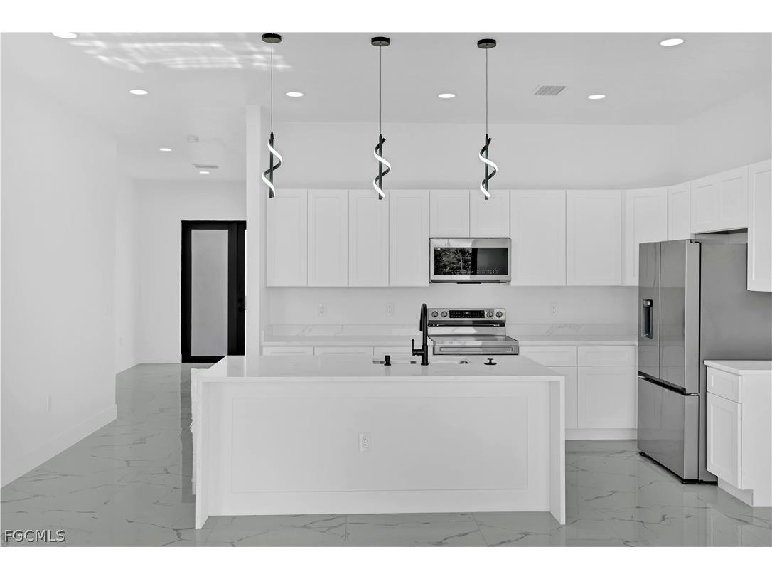 8004 Olive Circle Labelle FL 33935 2025018786 image22