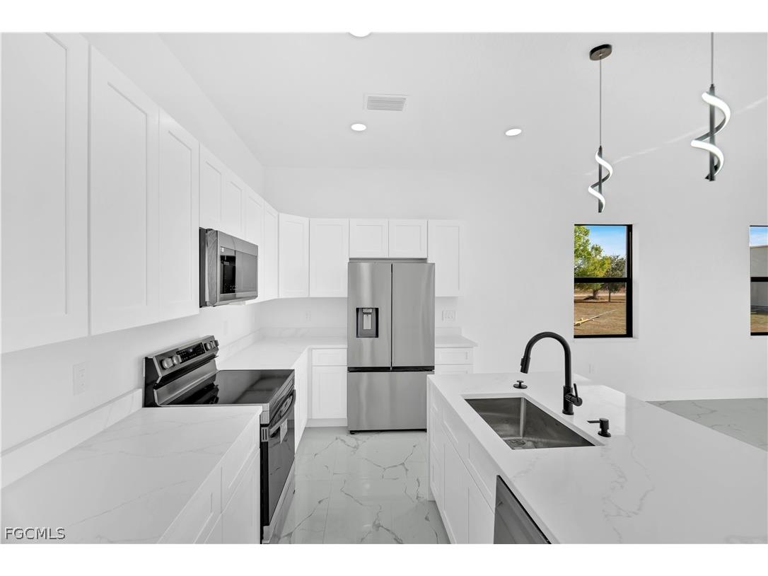 8004 Olive Circle Labelle FL 33935 2025018786 image25