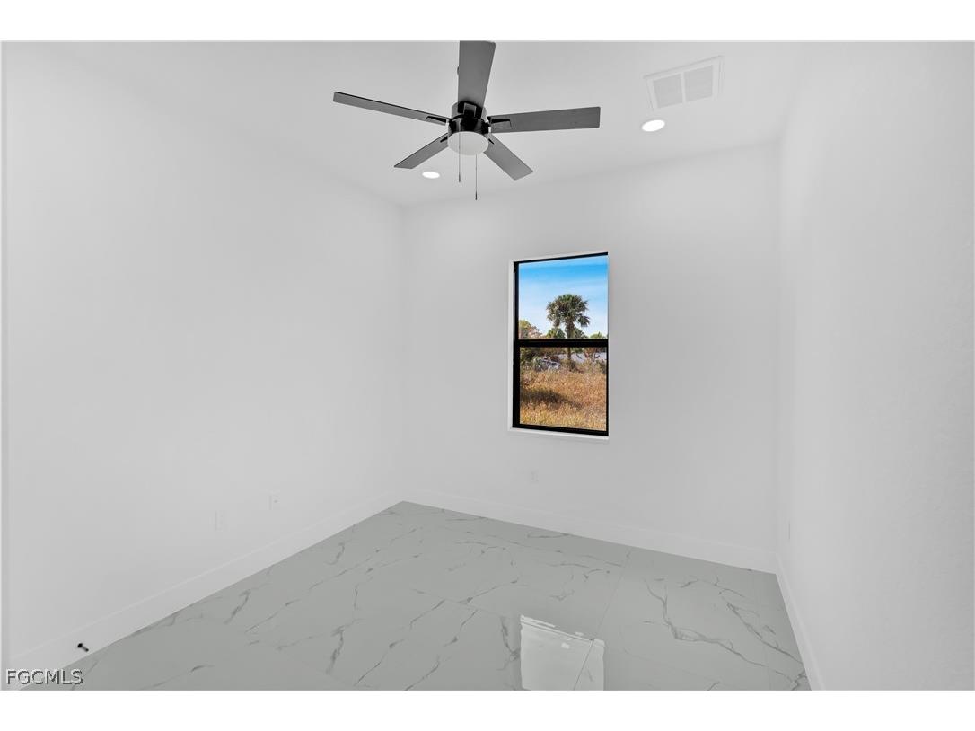 8004 Olive Circle Labelle FL 33935 2025018786 image29