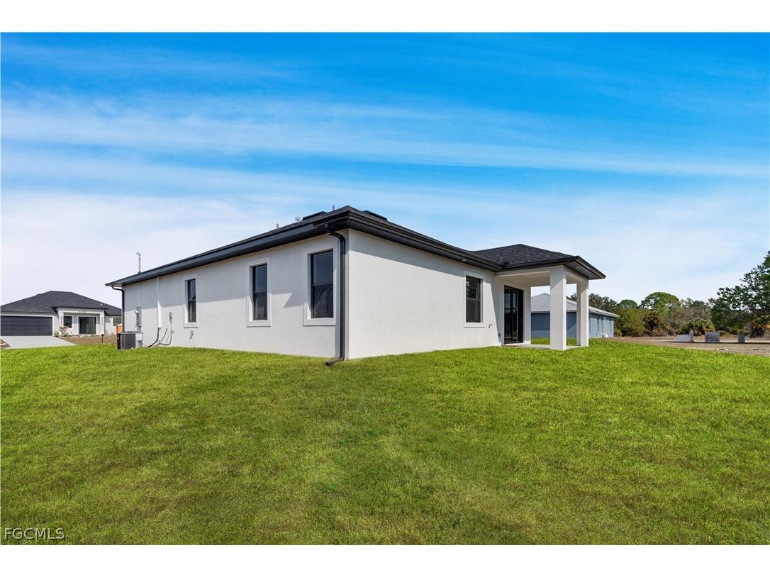 8004 Olive Circle Labelle FL 33935 2025018786 image42