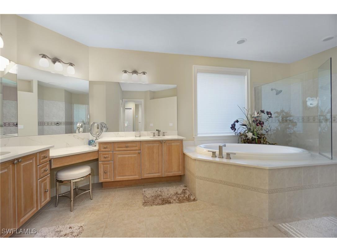 8007 Tiger Lily Drive Naples FL 34113 225077077 image17