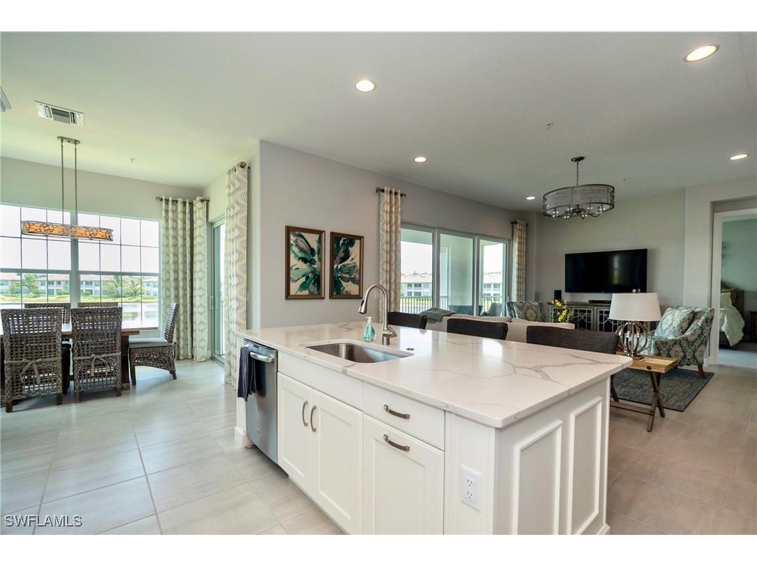 8008 Signature Club Cir Naples FL 34113 225045738 image13