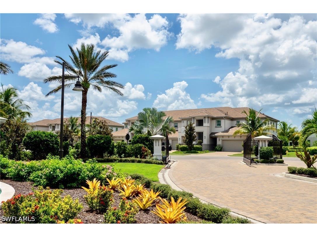 8008 Signature Club Cir Naples FL 34113 226018330 image2