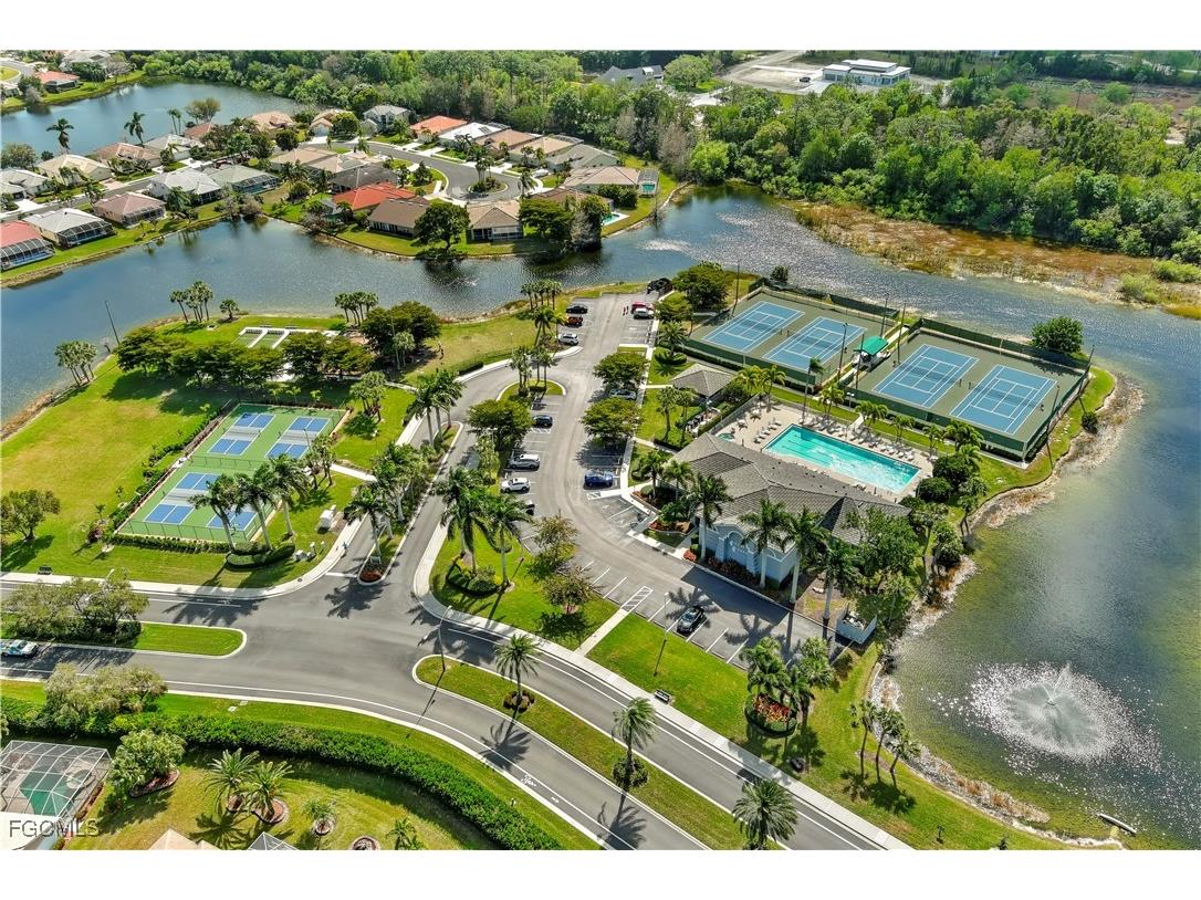 8009 Breton Circle Fort Myers FL 33912 2025023020 image28