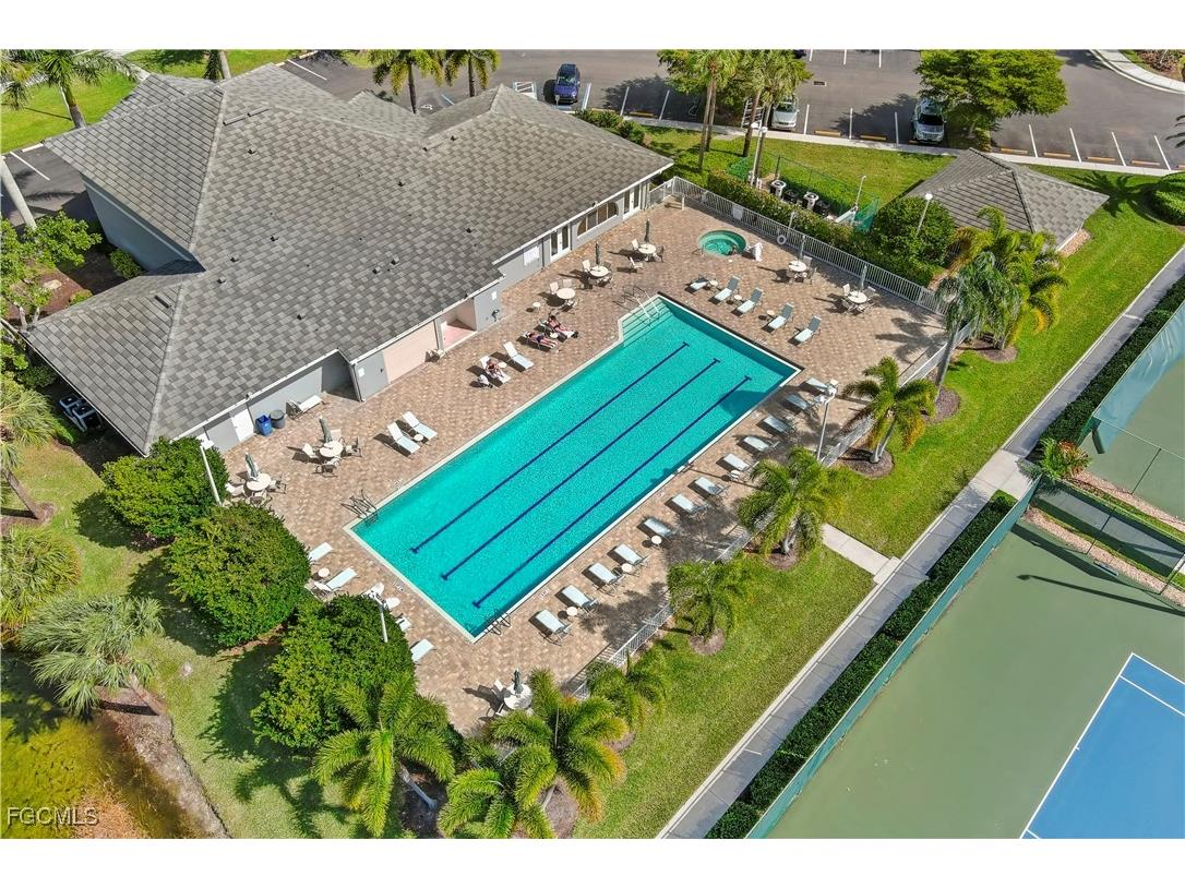 8009 Breton Circle Fort Myers FL 33912 2025023020 image29