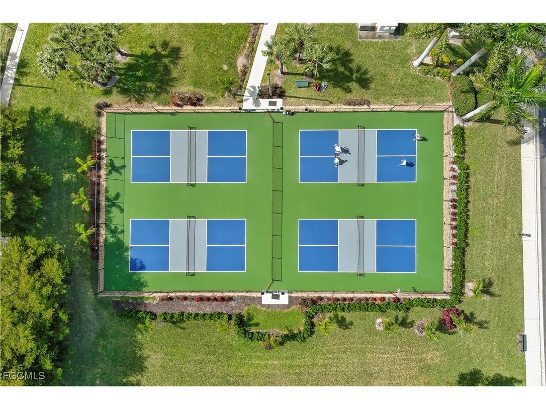 8009 Breton Circle Fort Myers FL 33912 2025023020 image31