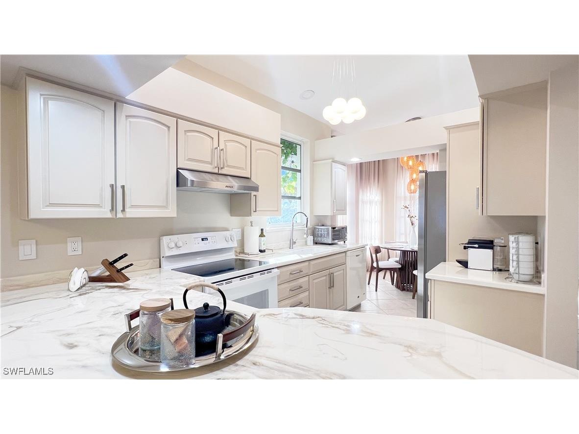 801 99th Avenue N Naples FL 34108 225040277 image10