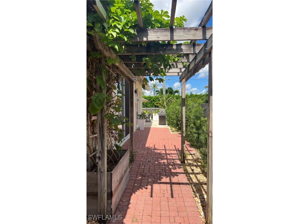 801 99th Avenue N Naples FL 34108 225040277 image18