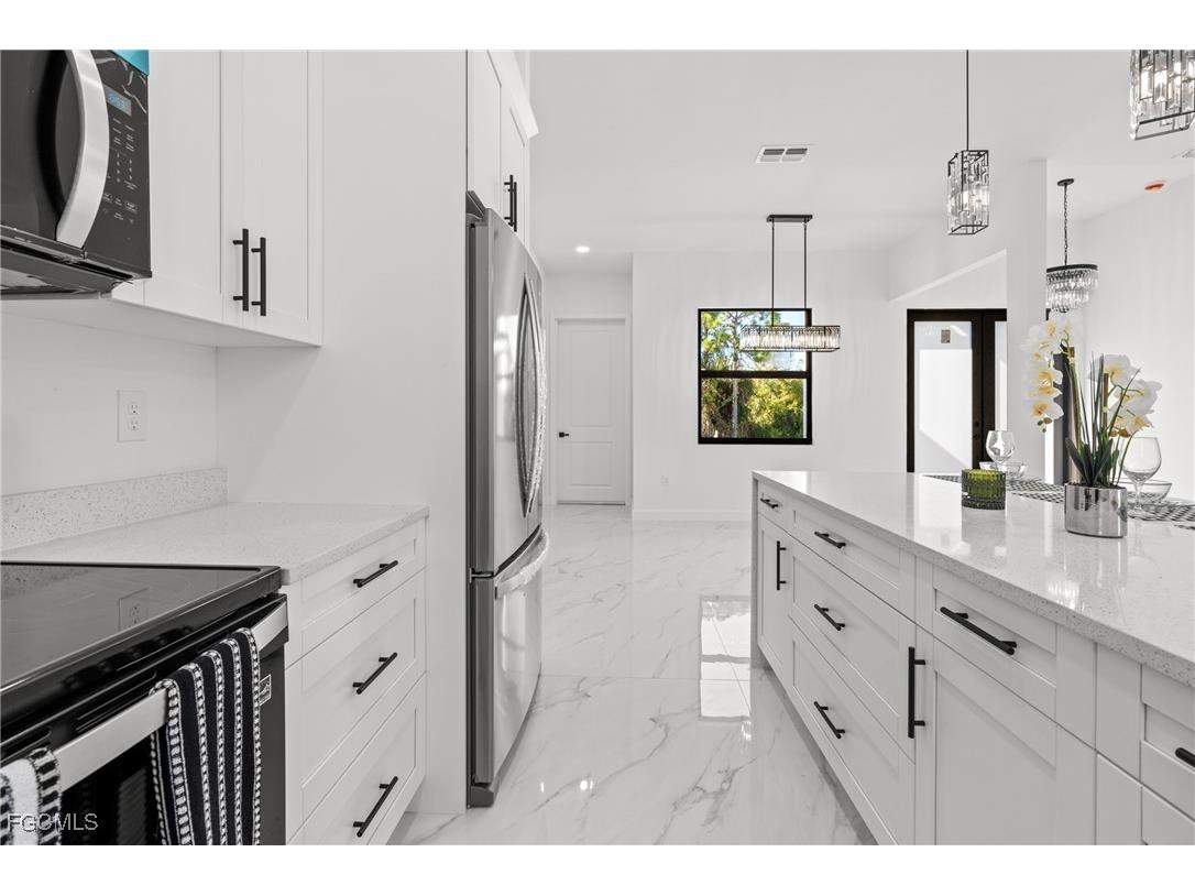 801 E 9th Street Lehigh Acres FL 33972 2025013276 image7