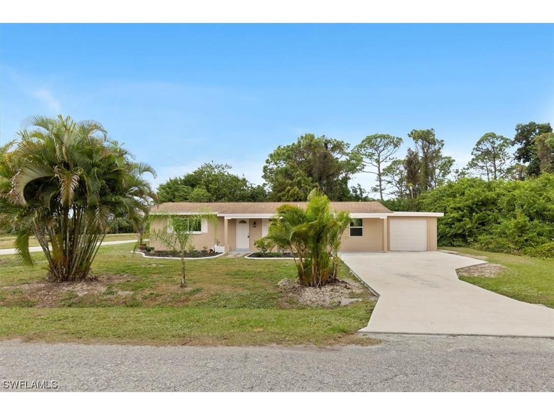 801 Jefferson Avenue Lehigh Acres FL 33936 223092813 image1