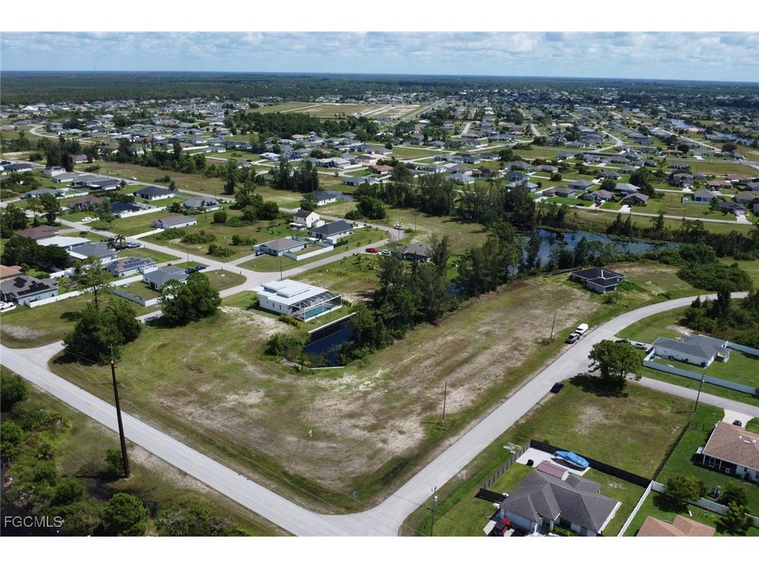 801 NE 38th Terrace Cape Coral FL 33909 2025011279 image3