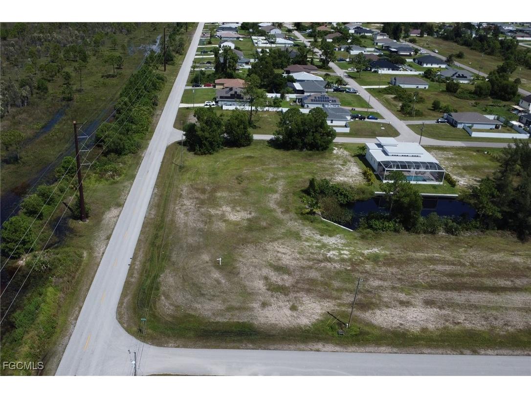 801 NE 38th Terrace Cape Coral FL 33909 2025011279 image5