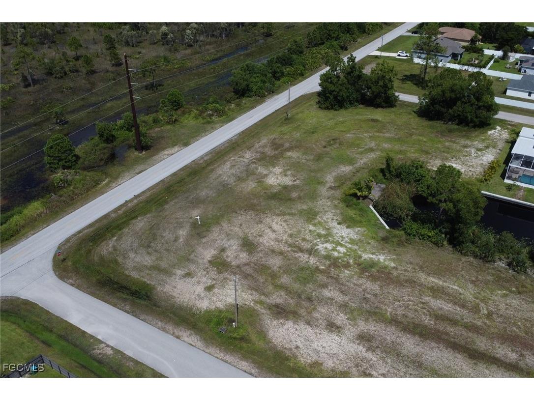 801 NE 38th Terrace Cape Coral FL 33909 2025011279 image6