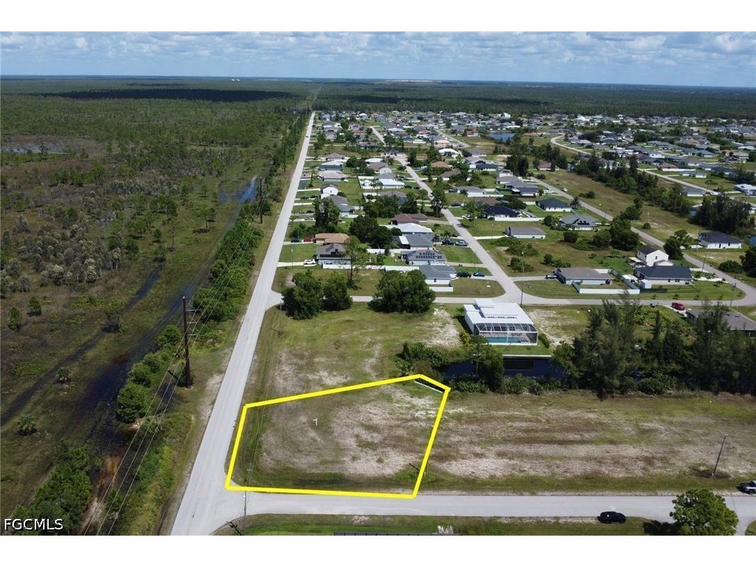 801 NE 38th Terrace Cape Coral FL 33909 2026029274 image2