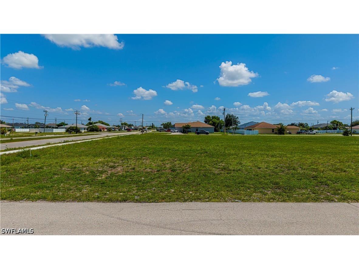 801 NE 8th Terrace Cape Coral FL 33909 226024466 image2