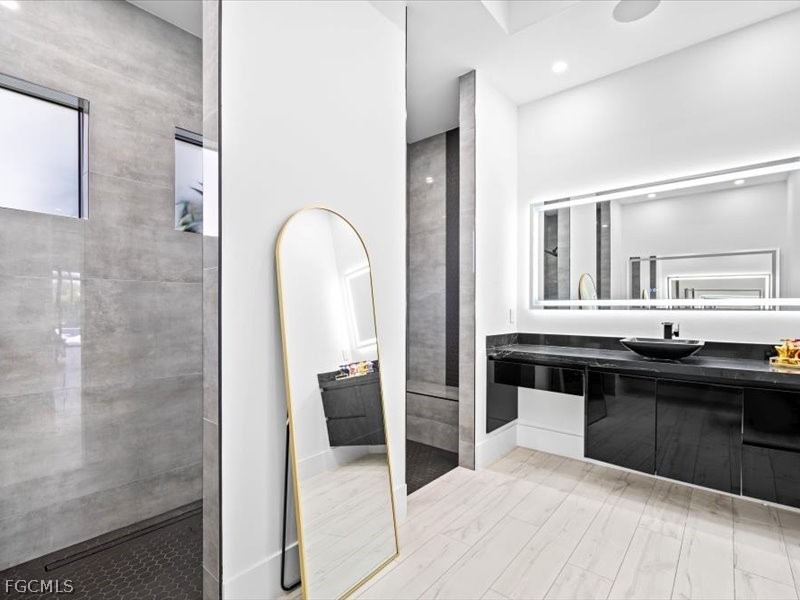 801 NW 38th Place Cape Coral FL 33993 2026008938 image25