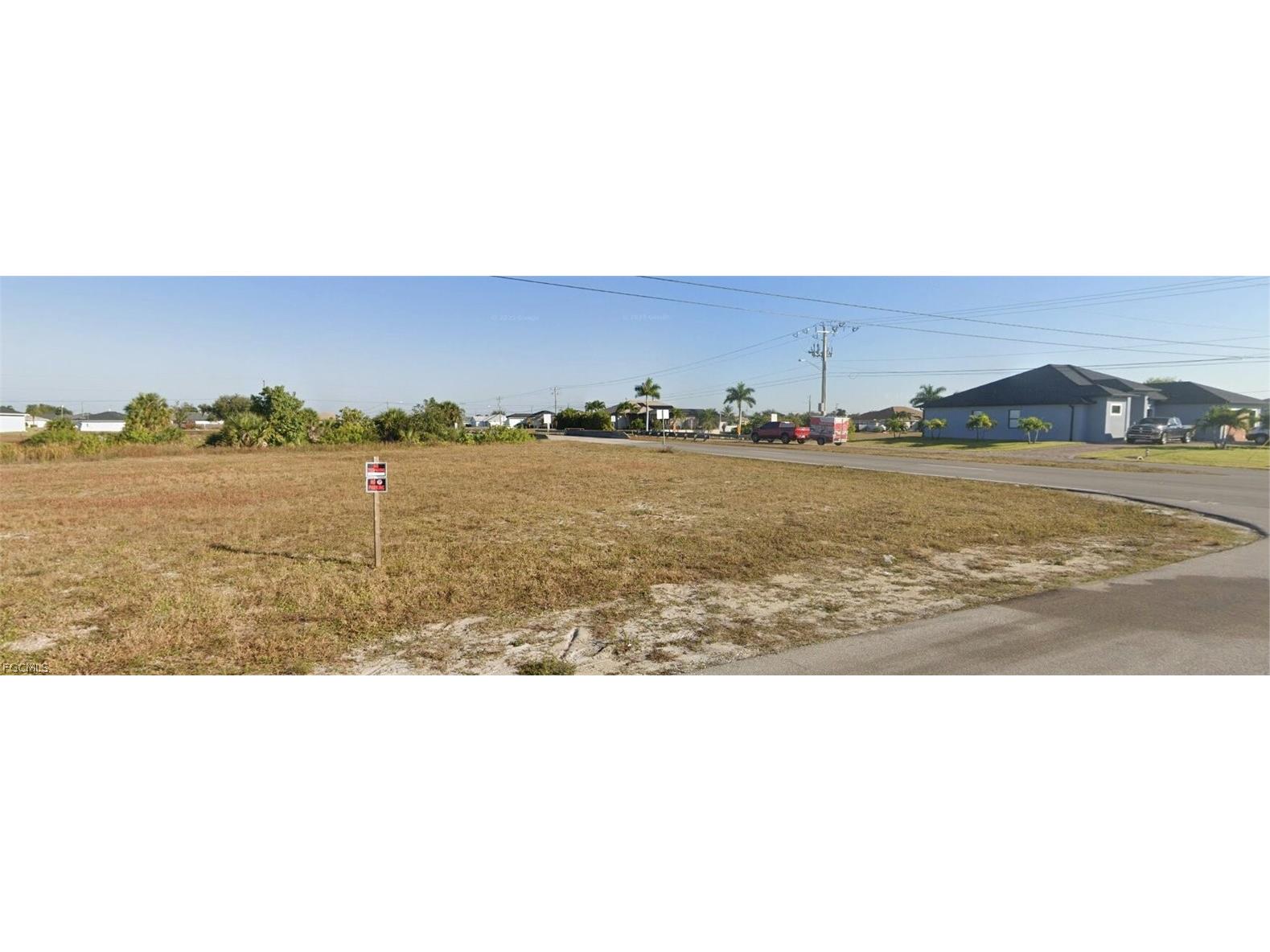 801 NW 8th Terrace Cape Coral FL 33993 2026007582 image2